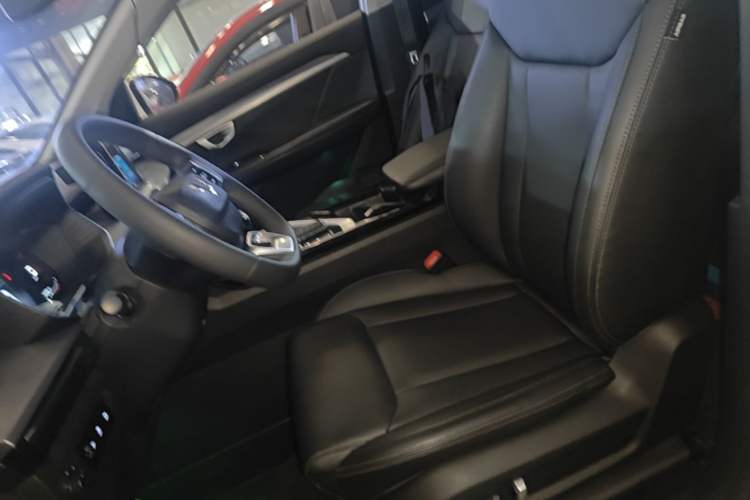Used Wuling Asta 2021 1.5T CVT Star曜 Edition Left Front Seat