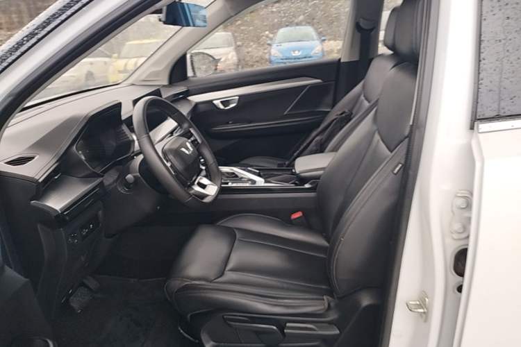 Used Wuling Asta 2021 1.5T CVT Starlight Edition Left Front Seat