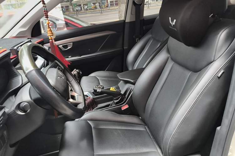 Used Wuling Asta 2021 1.5T Manual Star Edition Left Front Seat