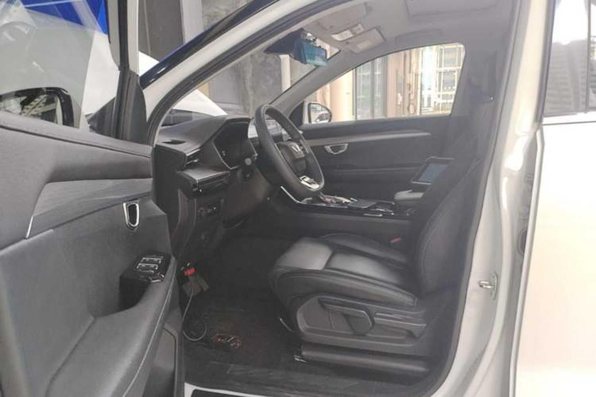 Used Wuling Asta 2021 1.5T CVT Starlight Edition Left Front Seat