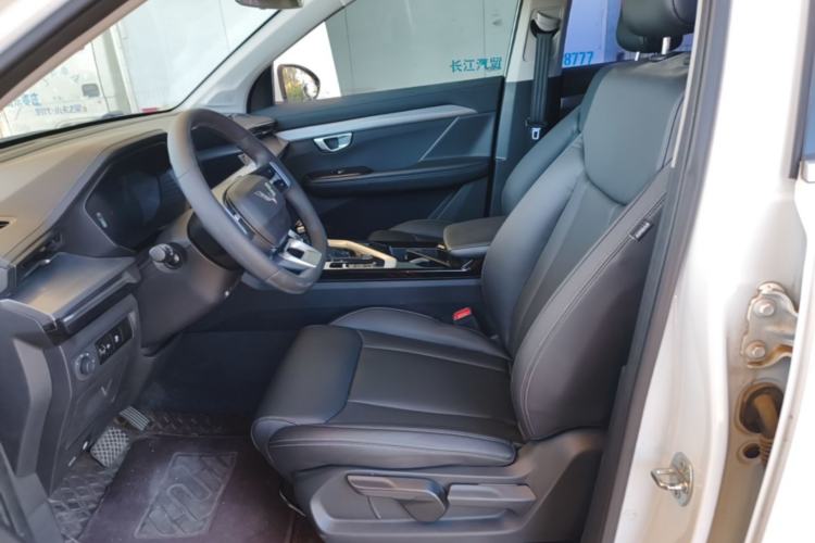 Used Wuling Asta 2021 1.5T CVT Starlight Edition Left Front Seat