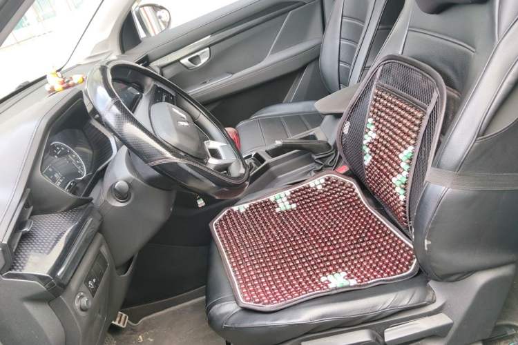 Used Wuling Asta 2021 1.5T Manual Xingyue Edition Left Front Seat