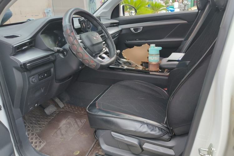 Used Wuling Asta 2021 1.5T CVT Starlight Edition Left Front Seat