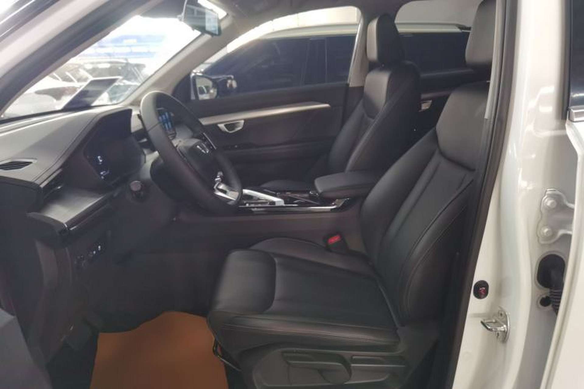 Used Wuling Asta 2021 1.5T CVT Starlight Edition Left Front Seat