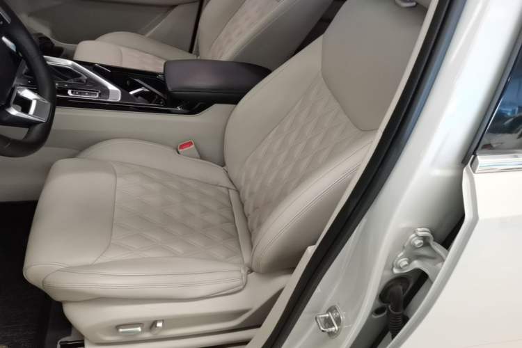 Used Wuling Asta 2021 1.5T CVT Star曜 Edition Left Front Seat