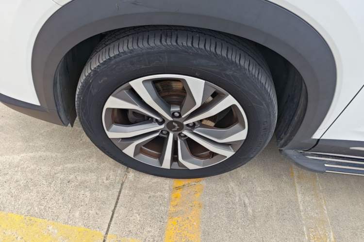 Used Wuling Asta 2021 1.5T CVT Starlight Edition Left Front Wheel Hub