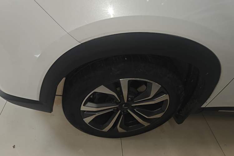 Used Wuling Asta 2021 1.5T CVT Star曜 Edition Left Front Wheel Hub