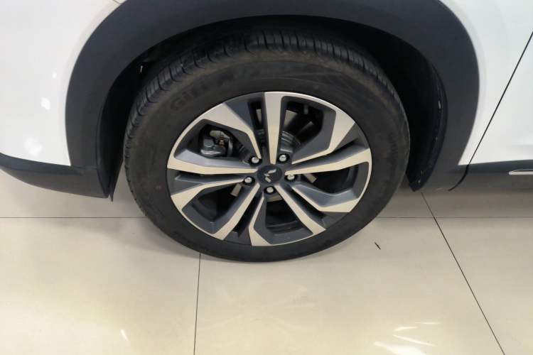 Used Wuling Asta 2021 1.5T CVT Starlight Edition Left Front Wheel Hub