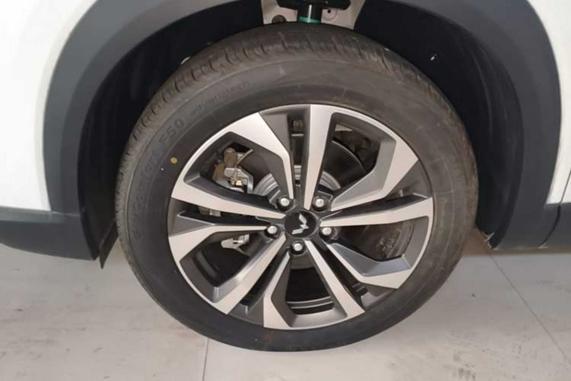 Used Wuling Asta 2021 1.5T CVT Starlight Edition Left Front Wheel Hub