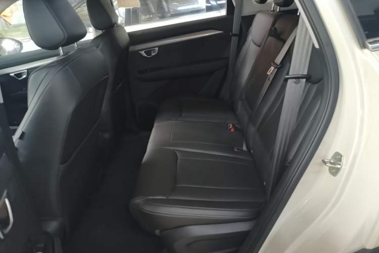 Used Wuling Asta 2021 1.5T CVT Starlight Edition Left Rear Seat