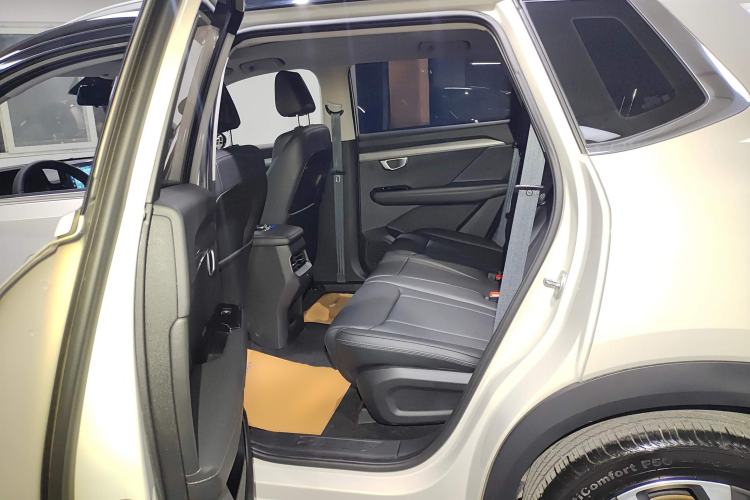 Used Wuling Asta 2021 1.5T CVT Star曜 Edition Left Rear Seat