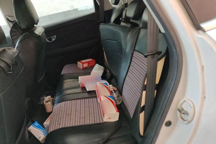 Used Wuling Asta 2021 1.5T CVT Starlight Edition Left Rear Seat