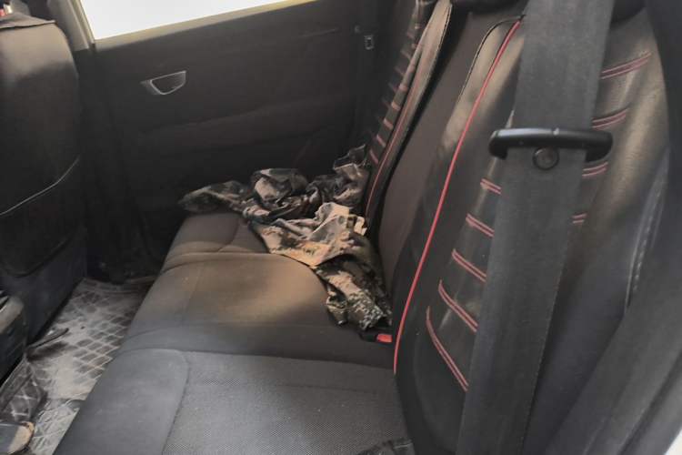 Used Wuling Asta 2021 1.5T Manual Xingyue Edition Left Rear Seat