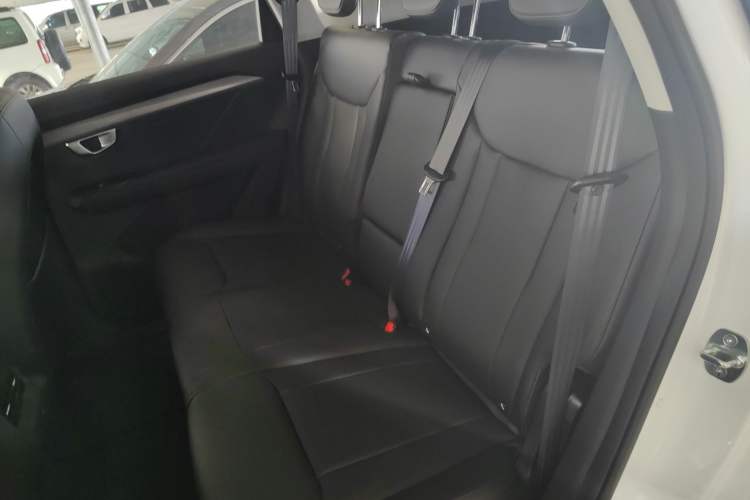 Used Wuling Asta 2021 1.5T CVT Starlight Edition Left Rear Seat