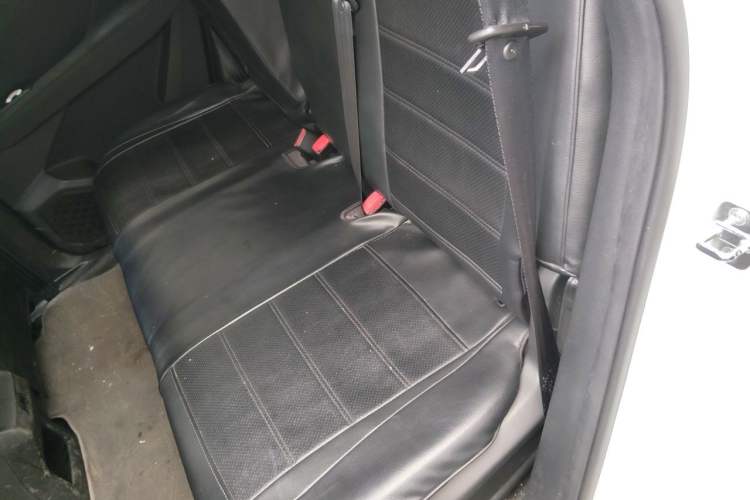 Used Wuling Asta 2021 1.5T Manual Xingyue Edition Left Rear Seat
