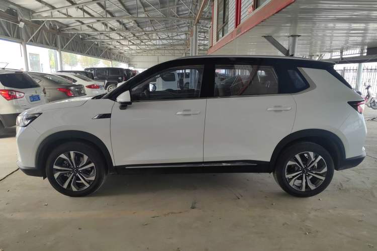 Used Wuling Asta 2021 1.5T CVT Starlight Edition Left Side