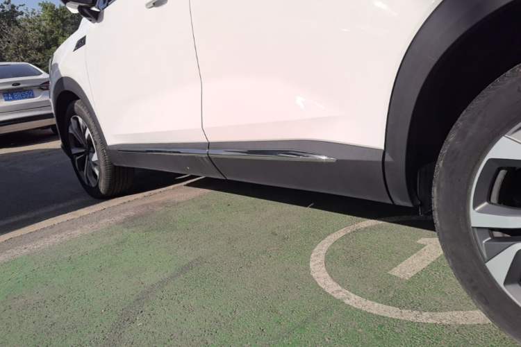 Used Wuling Asta 2021 1.5T CVT Starlight Edition Left Side Sill