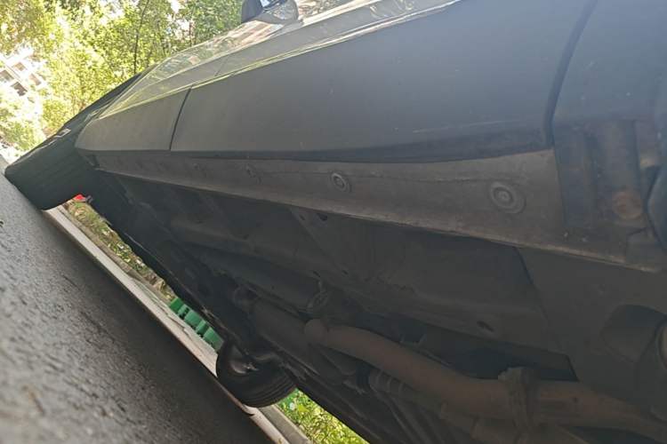 Used Wuling Asta 2021 1.5T CVT Starlight Edition Left Side Sill