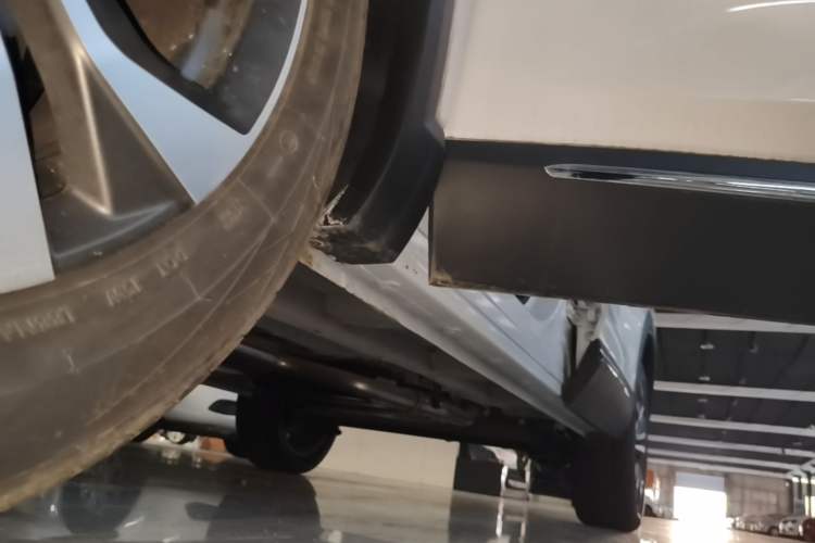 Used Wuling Asta 2021 1.5T CVT Starlight Edition Left Side Sill