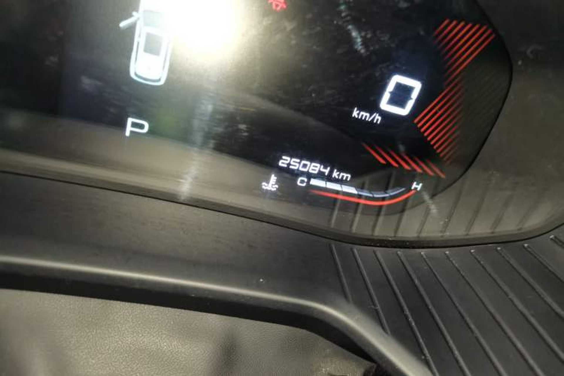Used Wuling Asta 2021 1.5T CVT Star曜 Edition Odometer Close Up