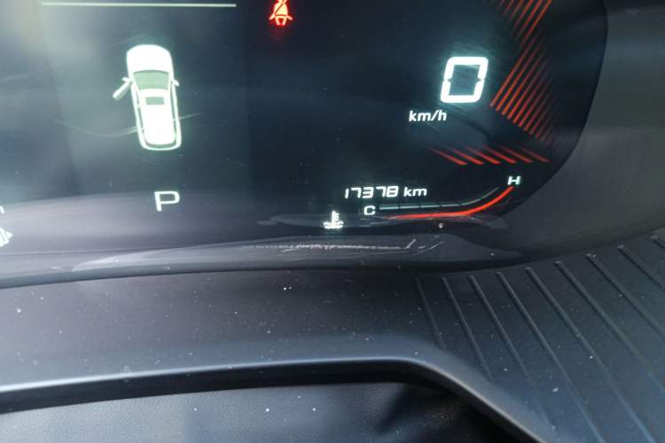 Used Wuling Asta 2021 1.5T CVT Starlight Edition Odometer Close Up