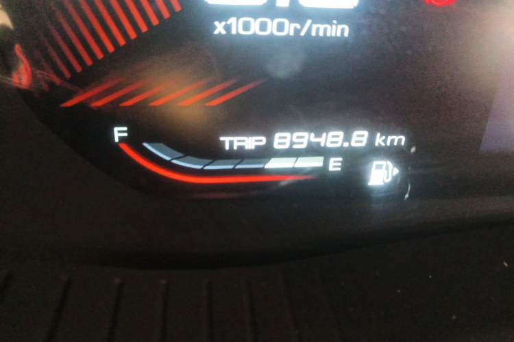 Used Wuling Asta 2021 1.5T CVT Starlight Edition Odometer Close Up