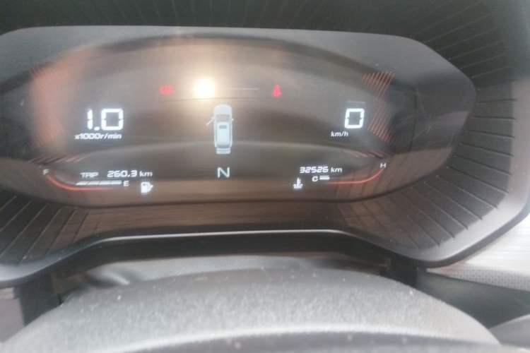 Used Wuling Asta 2021 1.5T Manual Starlight Edition Odometer Close Up