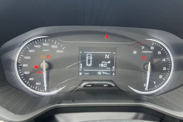 Used Wuling Asta 2021 1.5T Manual Xingyue Edition Odometer Close Up