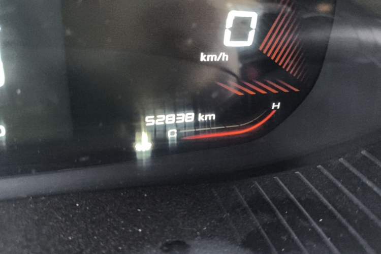 Used Wuling Asta 2021 1.5T CVT Starlight Edition Odometer Close Up