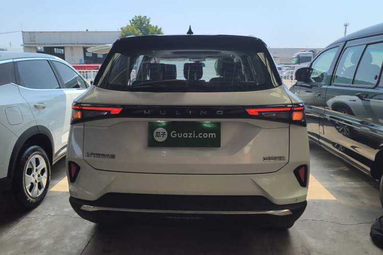 Used Wuling Asta 2021 1.5T CVT Starlight Edition Rear