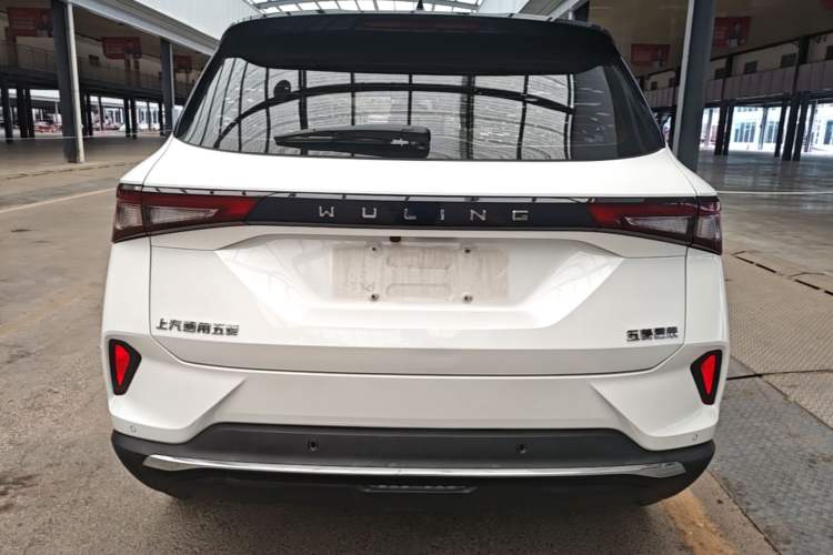 Used Wuling Asta 2021 1.5T CVT Starlight Edition Rear