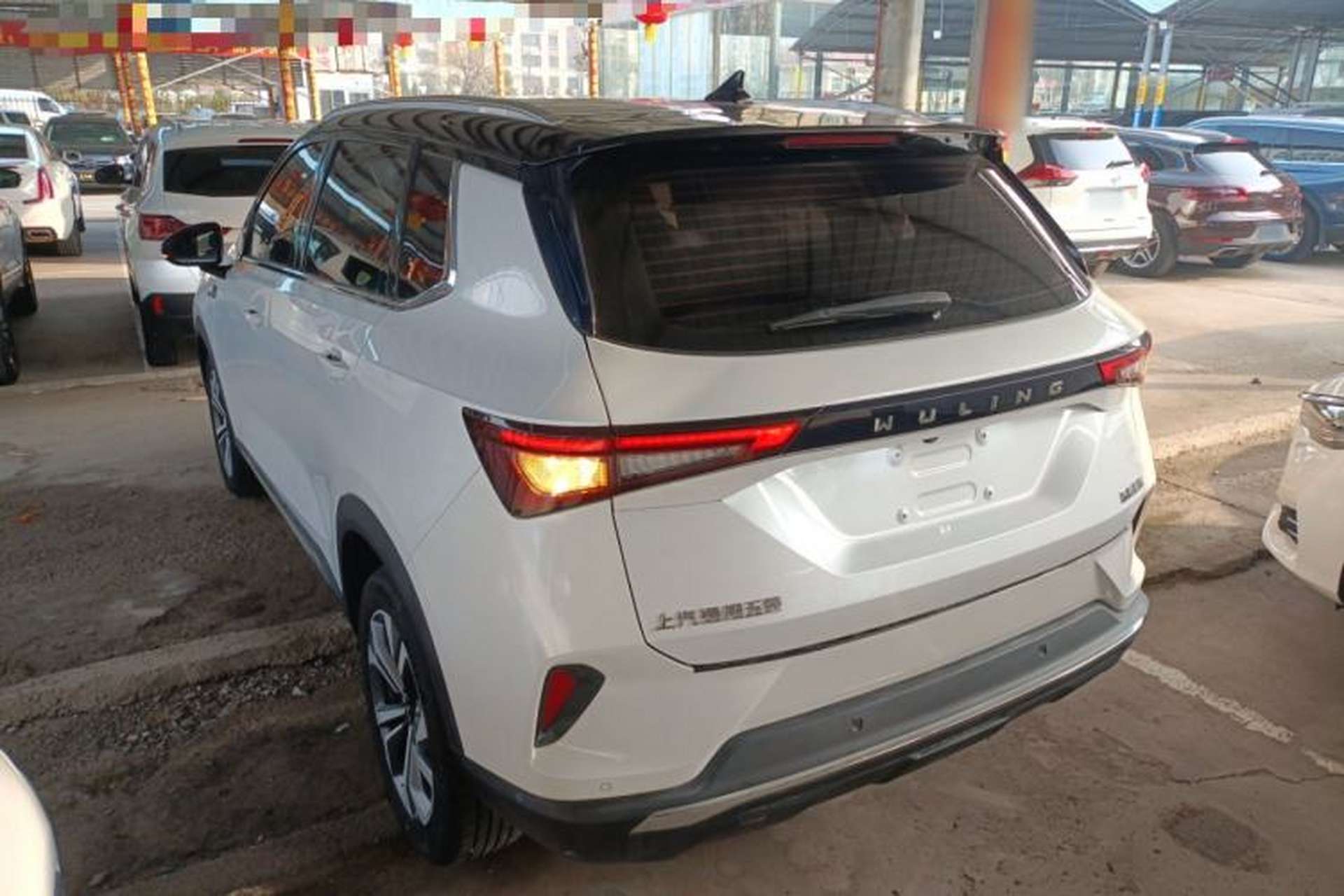 Used Wuling Asta 2021 1.5T CVT Starlight Edition Rear Left 45 Deg