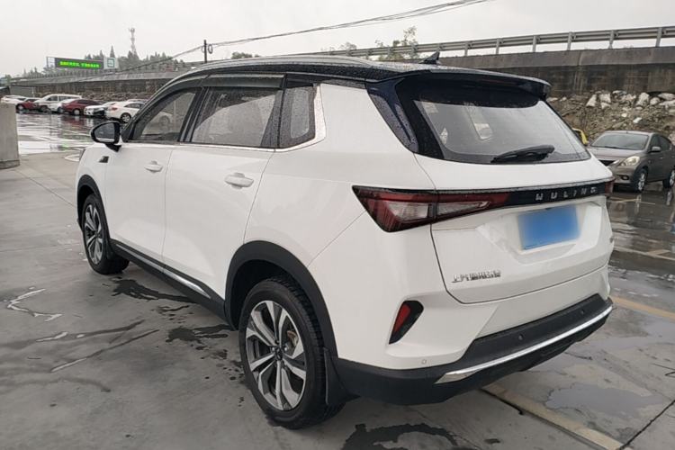 Used Wuling Asta 2021 1.5T CVT Starlight Edition Rear Left 45 Deg