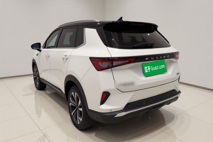 Used Wuling Asta 2021 1.5T CVT Starlight Edition Rear Left 45 Deg