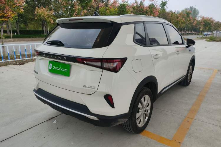Used Wuling Asta 2021 1.5T Manual Xingyue Edition Rear Right 45 Deg