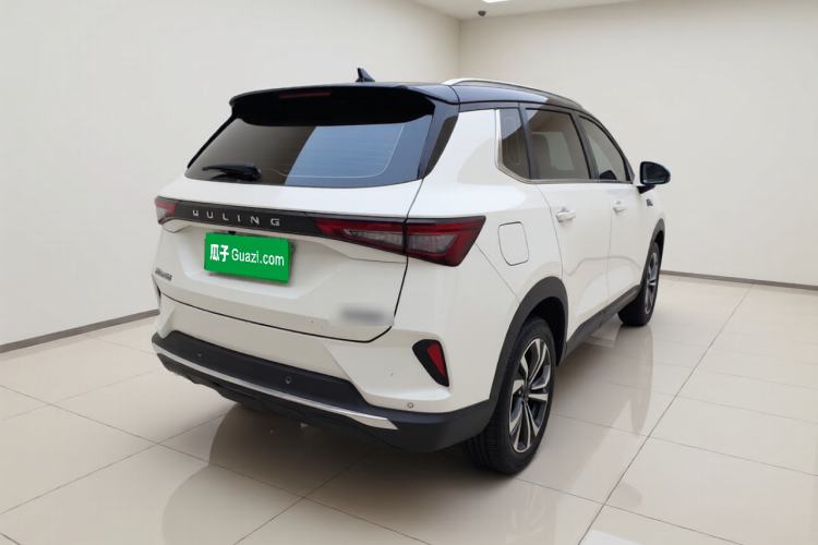 Used Wuling Asta 2021 1.5T CVT Starlight Edition Rear Right 45 Deg