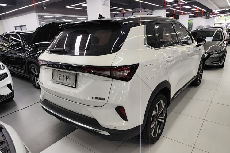Used Wuling Asta 2021 1.5T CVT Starlight Edition Rear Right 45 Deg