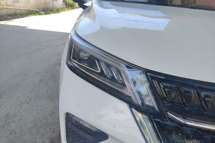 Used Wuling Asta 2021 1.5T CVT Starlight Edition Right Front Headlight