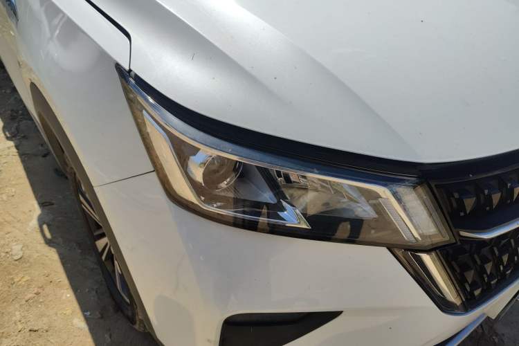 Used Wuling Asta 2021 1.5T Manual Starlight Edition Right Front Headlight