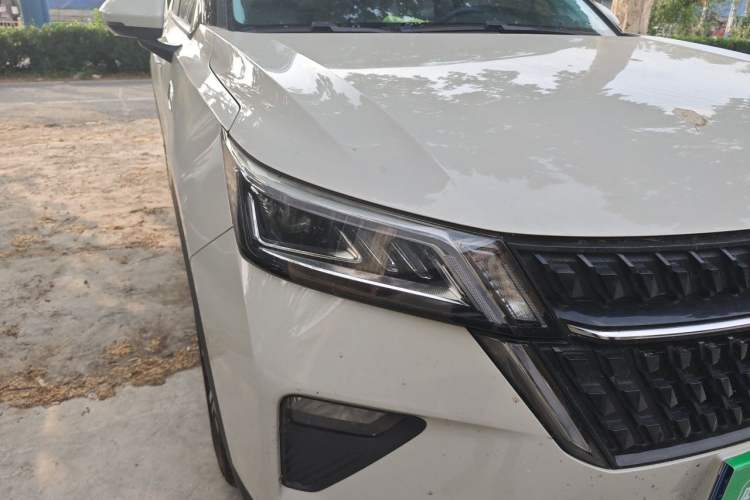 Used Wuling Asta 2021 1.5T CVT Star曜 Edition Right Front Headlight
