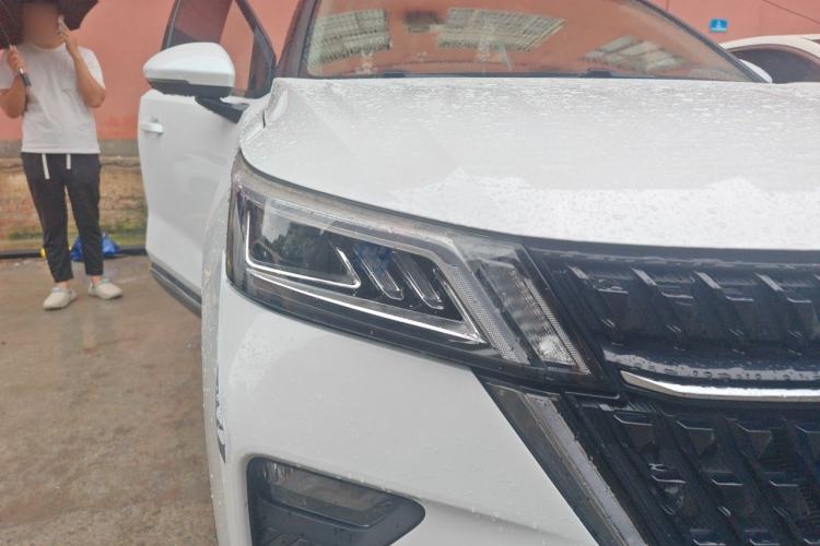 Used Wuling Asta 2021 1.5T CVT Star曜 Edition Right Front Headlight