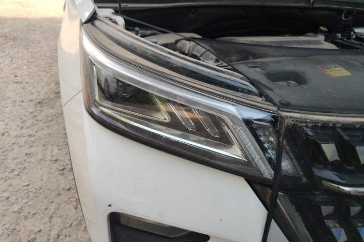 Used Wuling Asta 2021 1.5T CVT Star曜 Edition Right Front Headlight