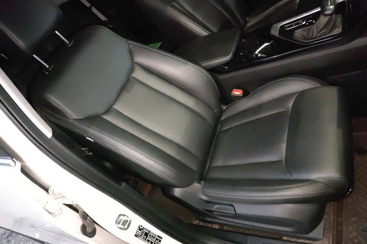 Used Wuling Asta 2021 1.5T CVT Star曜 Edition Right Front Seat