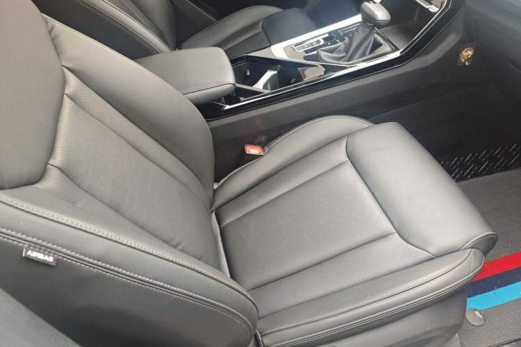 Used Wuling Asta 2021 1.5T CVT Star曜 Edition Right Front Seat