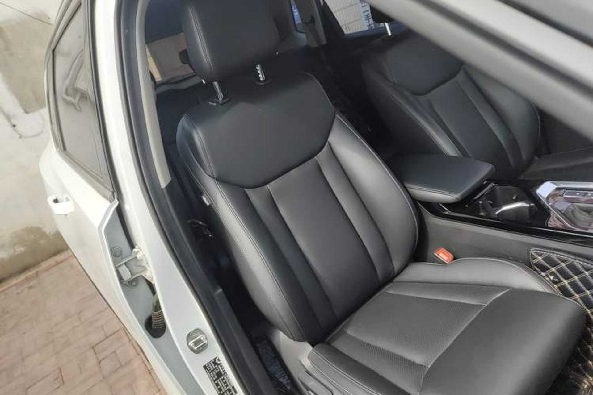 Used Wuling Asta 2021 1.5T CVT Starlight Edition Right Front Seat