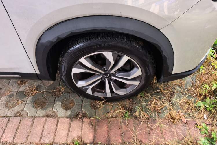 Used Wuling Asta 2021 1.5T CVT Star曜 Edition Right Front Wheel Hub