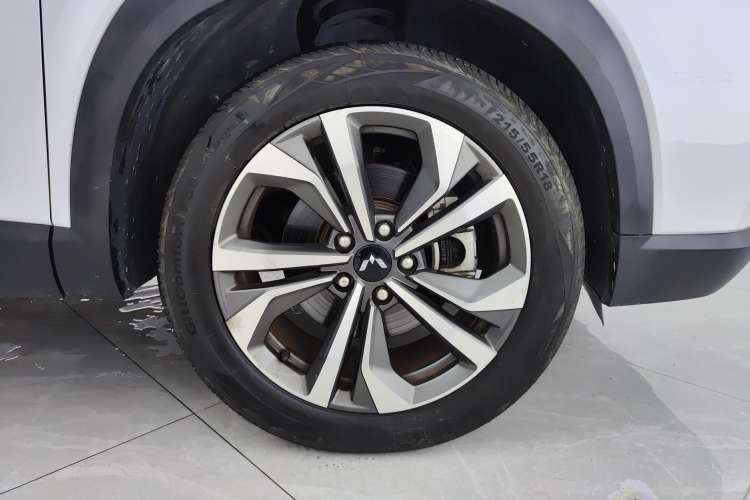 Used Wuling Asta 2021 1.5T CVT Starlight Edition Right Front Wheel Hub
