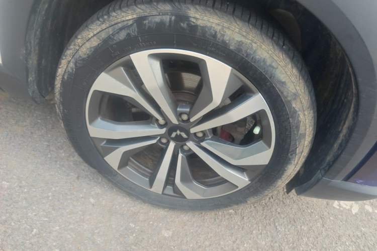 Used Wuling Asta 2021 1.5T CVT Star曜 Edition Right Front Wheel Hub