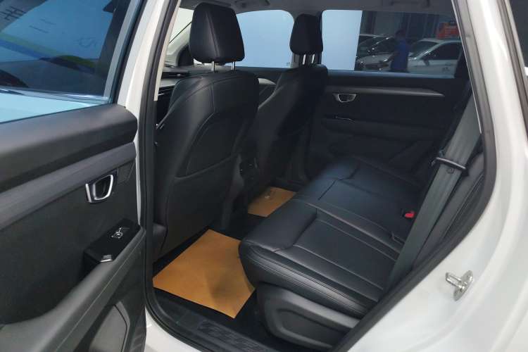 Used Wuling Asta 2021 1.5T CVT Starlight Edition Right Rear Seat