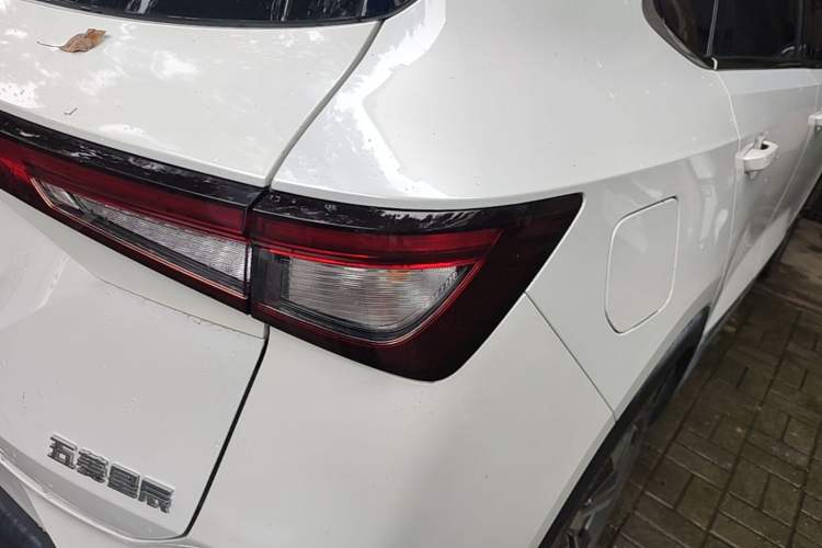 Used Wuling Asta 2021 1.5T CVT Star曜 Edition Right Rear Taillight